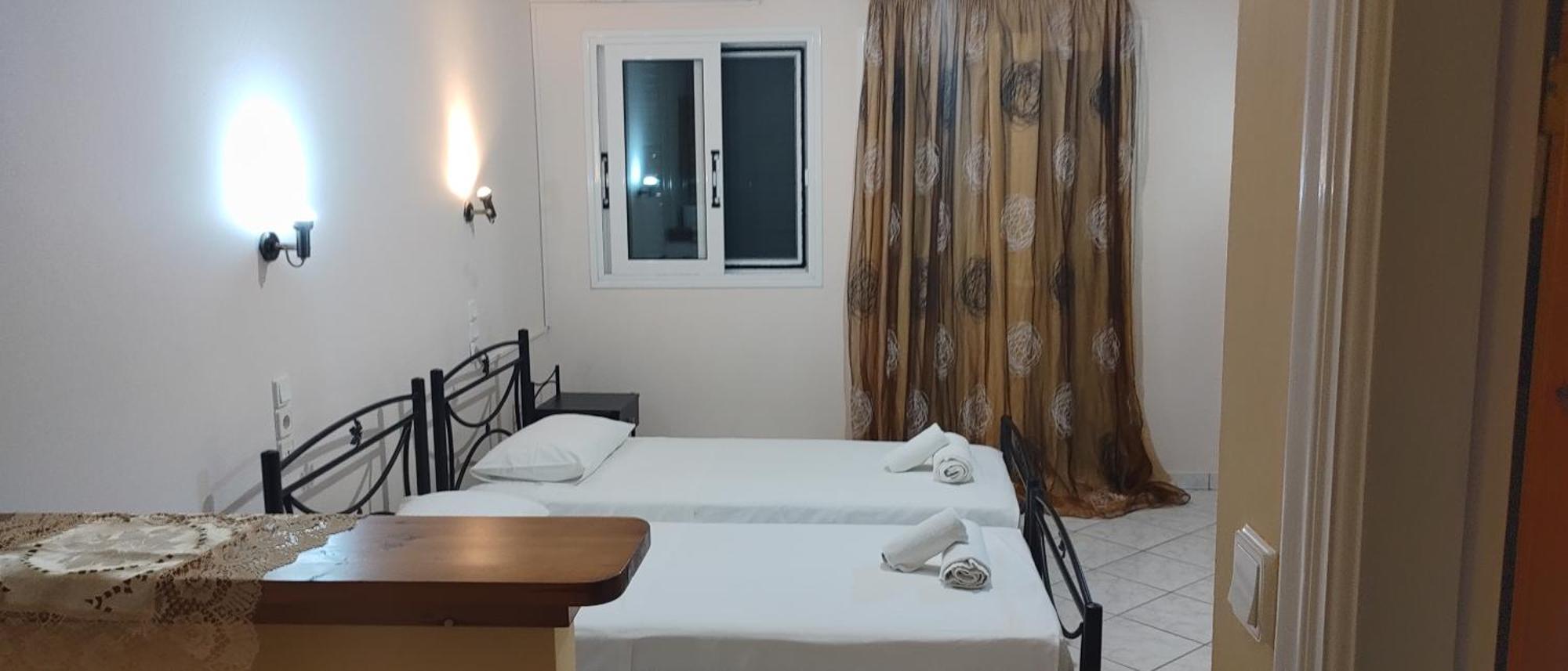 Gialos Geni  Room photo